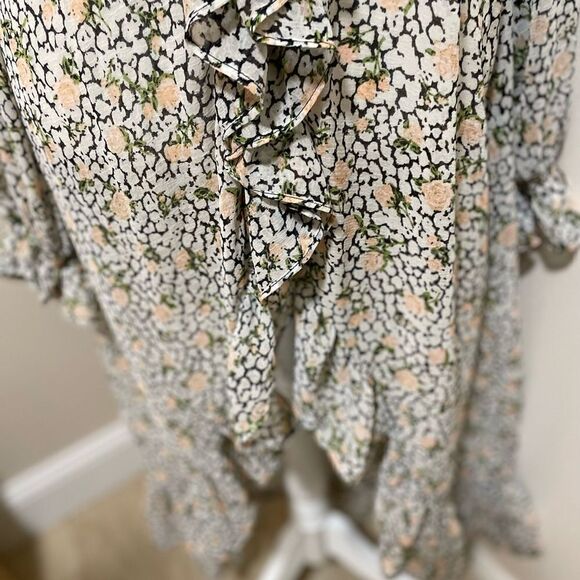 NWT Free People Gigi Floral Chiffon
Maxi Top
Retail $198 size S - Picture 9 of 16